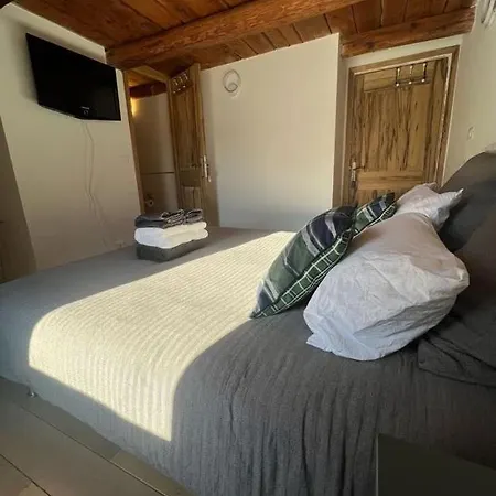 Spacieux Et Authentique 12 Personnes *