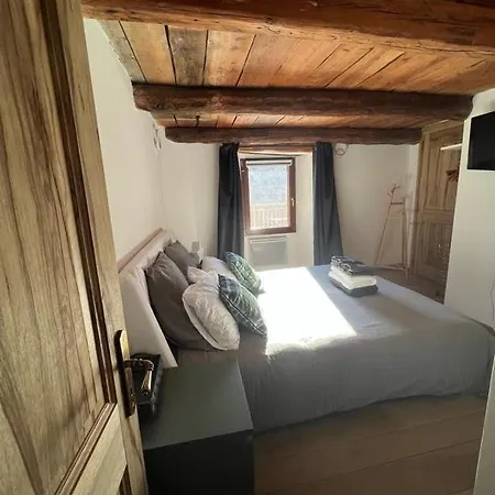 Chalet Spacieux Et Authentique 12 Personnes Allos