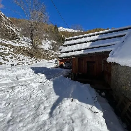 Spacieux Et Authentique 12 Personnes Chalet