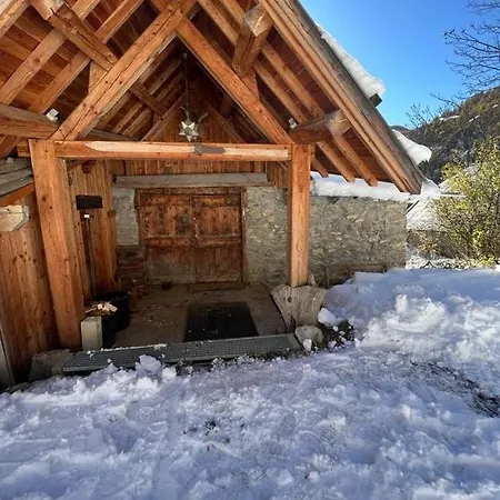 Spacieux Et Authentique 12 Personnes Allos