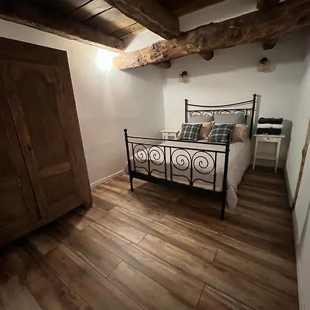 Spacieux Et Authentique 12 Personnes Chalet