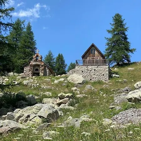 Chalet Spacieux Et Authentique 12 Personnes Allos