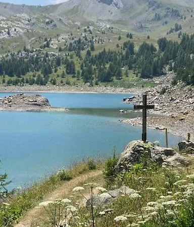 Spacieux Et Authentique 12 Personnes * Allos